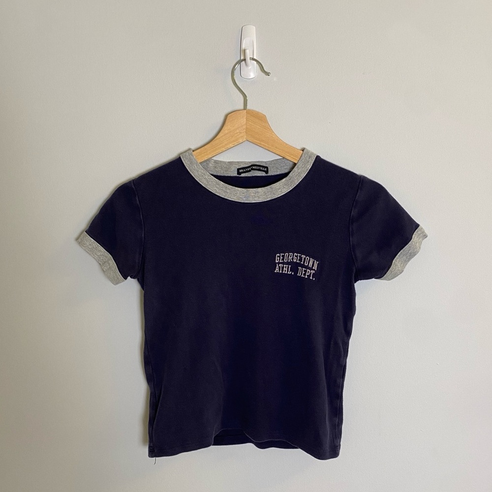 BRANDY MELVILLE Georgetown T-Shirt